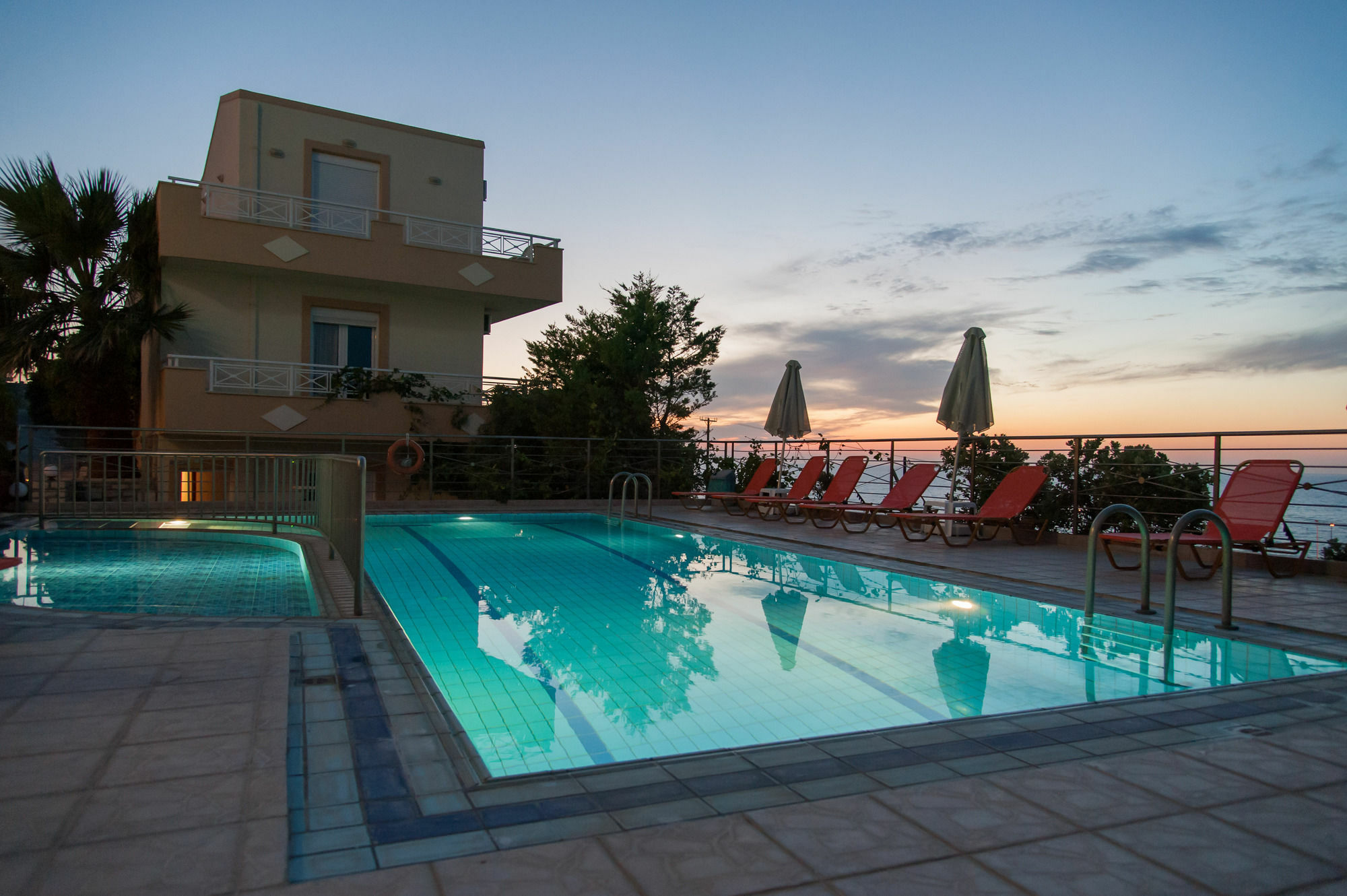 Sunrise Apartments Сфакакі Екстер'єр фото